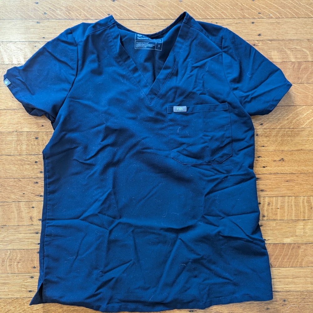 FIGS scrubs set